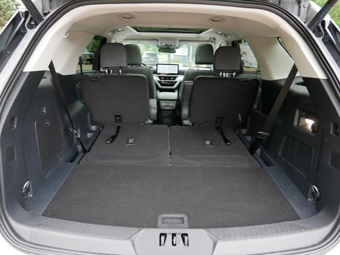 Used 2026 Ford Explorer Active w/ Active Comfort Package AWD/4WD image 18