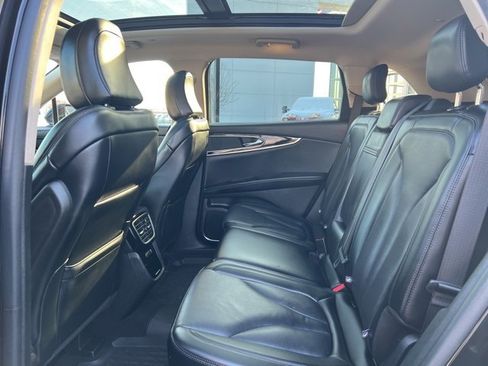 Used 2023 Lincoln Nautilus Reserve image 19