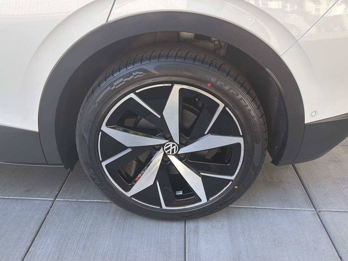 Used 2023 Volkswagen ID.4 Pro S RWD image 12