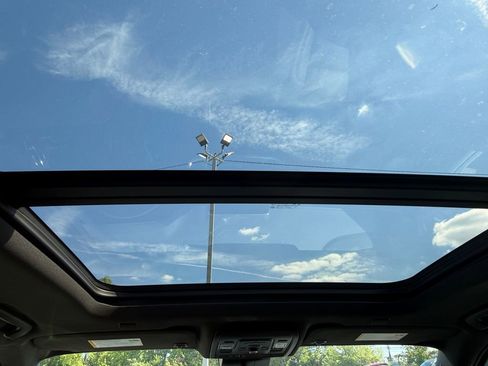 Used 2024 Chevrolet Tahoe LT w/ Luxury Package AWD/4WD image 27