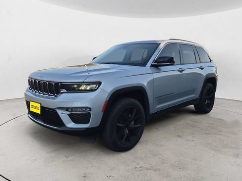 Used 2022 Jeep Grand Cherokee Limited AWD/4WD image 1