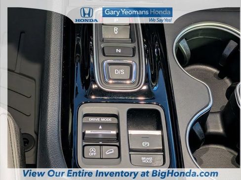 Certified 2024 Honda Pilot Touring image 24