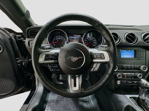 Used 2022 Ford Mustang Coupe w/ Black Accent Package RWD image 11