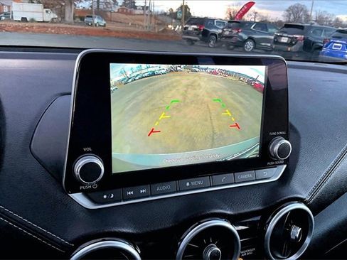 Used 2025 Nissan Sentra SV image 17