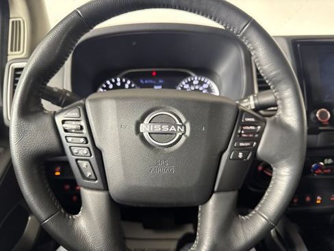 Used 2023 Nissan Frontier SV w/ SV Convenience Package AWD/4WD image 18