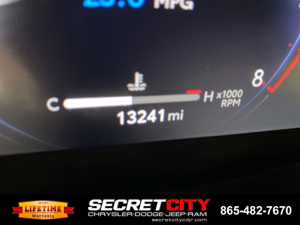 Used 2025 Toyota RAV4 Limited w/ Weather Package AWD/4WD image 18