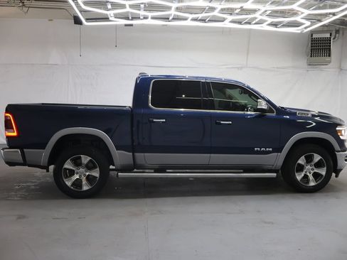 Used 2019 RAM 1500 Laramie AWD/4WD image 8
