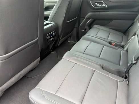 Used 2023 Chevrolet Tahoe LT w/ Luxury Package image 12