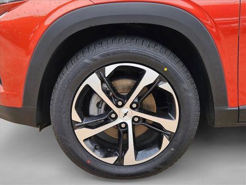 Used 2024 Chevrolet Trax RS w/ Driver Confidence Package image 23