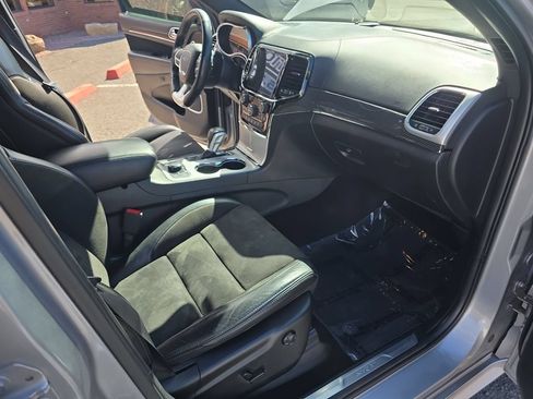 Used 2020 Jeep Grand Cherokee SRT AWD/4WD image 31