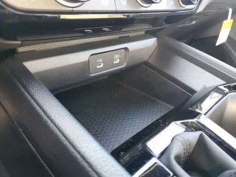 Used 2024 Honda Accord Sport image 28