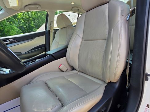 Used 2018 Nissan Maxima 3.5 SV FWD image 19