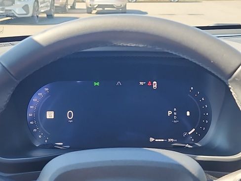 Certified 2026 Volvo XC40 B5 Plus AWD/4WD image 27