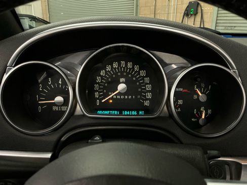 Used 2006 Chevrolet SSR w/ Preferred Equipment Group image 20