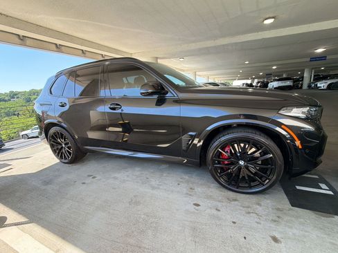 Certified 2025 BMW X5 M60i AWD/4WD image 5