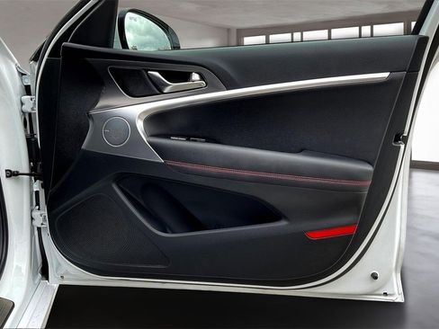 Used 2025 Genesis G70 2.5T w/ Sport Prestige Package image 23