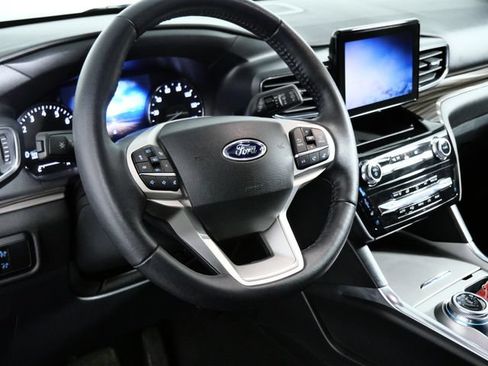 Certified 2023 Ford Explorer Limited w/ Equipment Group 301A AWD/4WD image 20