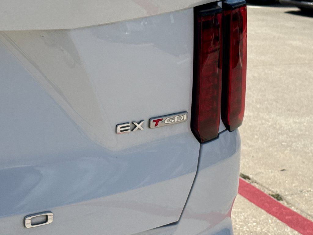 Used 2021 Kia Sorento EX FWD image 29