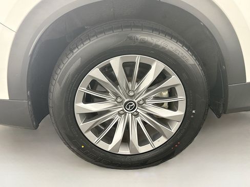 Used 2024 MAZDA CX-90 3.3 Turbo w/ Preferred Package AWD/4WD image 11
