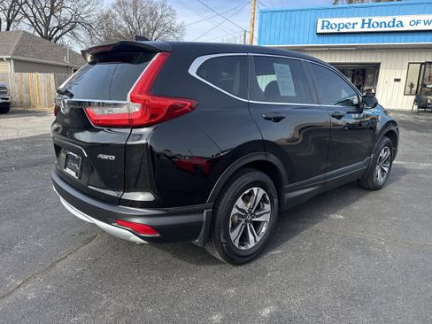 Used 2017 Honda CR-V LX image 7