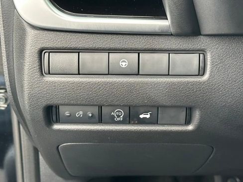 Used 2023 Nissan Rogue SL w/ SL Premium Package image 23