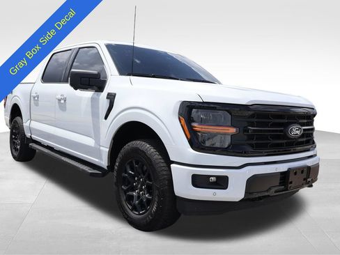 Used 2025 Ford F150 XLT w/ Equipment Group 302A MID AWD/4WD image 14