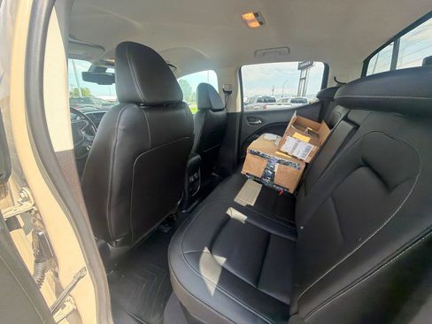 Used 2021 Chevrolet Colorado ZR2 AWD/4WD image 24