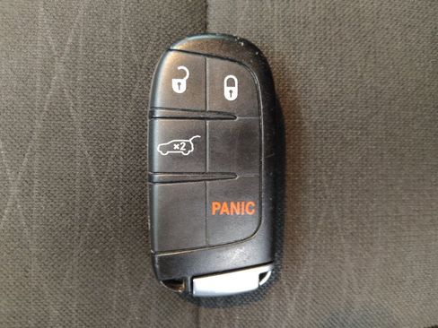 Used 2018 Dodge Durango SXT w/ Quick Order Package 2BB image 32