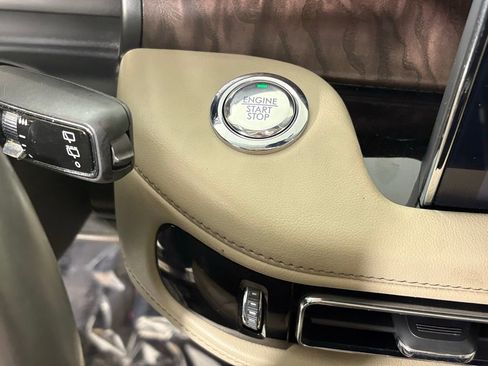 Used 2020 Lincoln Aviator Reserve w/ Elements Package Plus image 21