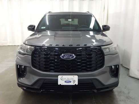 New 2025 Ford Explorer ST-Line w/ Premium Package image 11