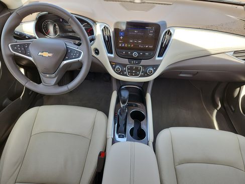 Used 2024 Chevrolet Malibu LT FWD image 11