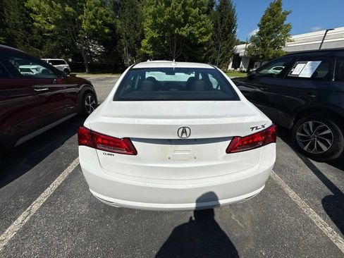 Used 2020 Acura TLX FWD image 5