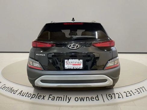 Used 2022 Hyundai Kona SEL FWD image 4