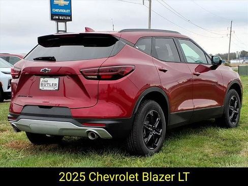 New 2025 Chevrolet Blazer LT w/ Convenience Package image 5