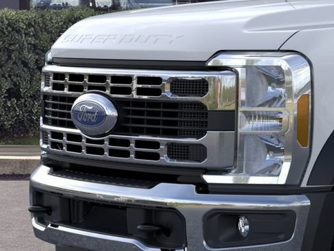 New 2026 Ford F600 4x4 Regular Cab Super Duty w/ XL Chrome Package image 17