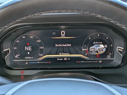 Used 2023 GMC Yukon Denali image 30