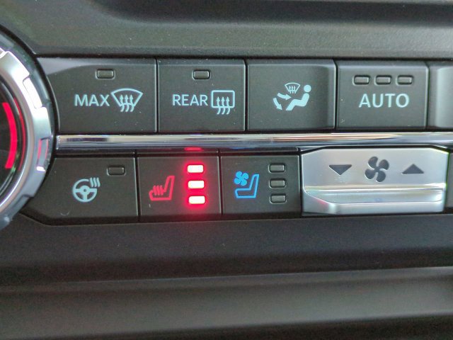 New 2026 Ford F250 Lariat w/ Black Appearance Package AWD/4WD image 24