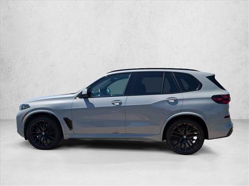 Used 2026 BMW X5 xDrive40i w/ M Sport Package AWD/4WD image 8