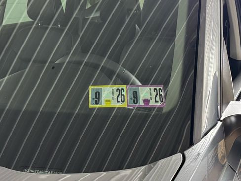 Used 2023 Volkswagen Atlas SE image 9