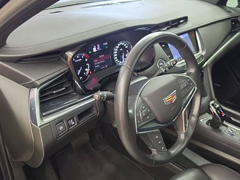 Used 2024 Cadillac XT5 Premium Luxury AWD/4WD image 5