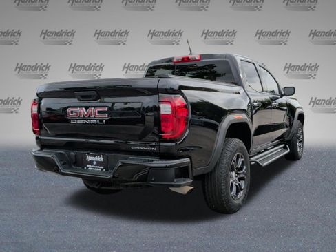 Used 2023 GMC Canyon Denali w/ Denali Black Edition AWD/4WD image 7