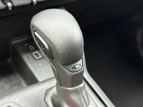 Certified 2023 Chevrolet Colorado W/T image 21