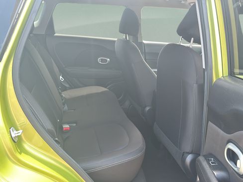 Used 2017 Kia Soul FWD image 14