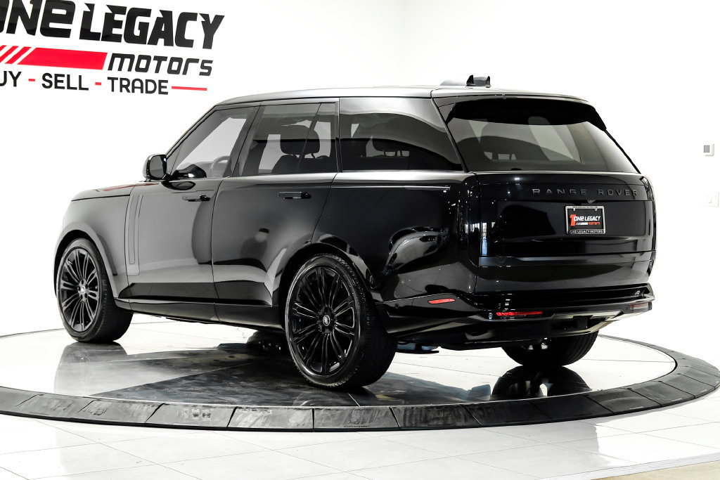 Used 2024 Land Rover Range Rover SE AWD/4WD image 12