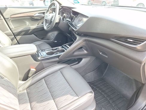 Used 2022 Buick Envision Avenir w/ Safety Package image 35