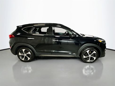 Used 2016 Hyundai Tucson Limited w/ Option Group 03 image 9