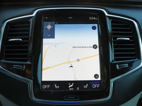 Used 2016 Volvo XC90 T6 Inscription w/ Vision Package image 37