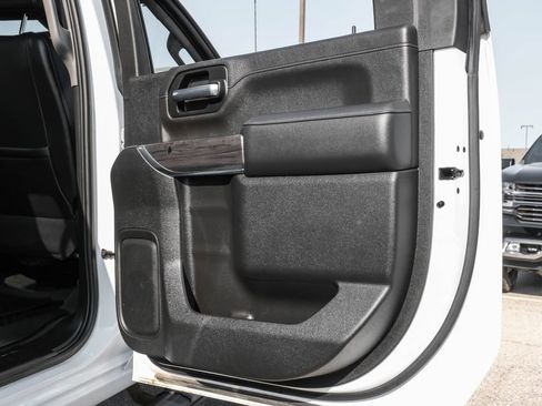 Used 2020 Chevrolet Silverado 2500 LTZ w/ LTZ Premium Package image 53