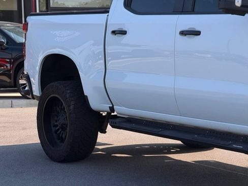 Used 2023 Chevrolet Silverado 1500 LT Trail Boss w/ LT Trail Boss Premium Package AWD/4WD image 5