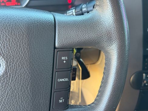 Used 2009 Kia Borrego EX w/ Leather Pkg image 25